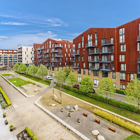 Stylish Surrey Quays Apartment - 10 Mins From Station London Eksteriør bilde